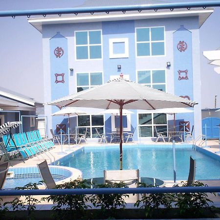 De Holiday Beach Hotel Kokrobite 외부 사진