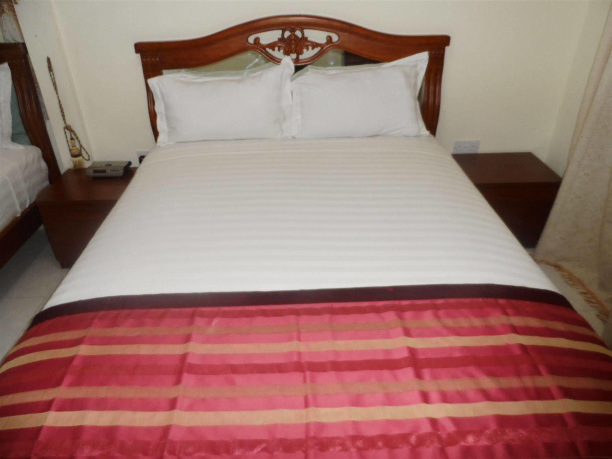 De Holiday Beach Hotel Kokrobite 외부 사진